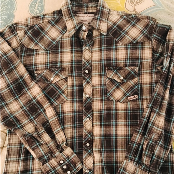 Wrangler Other - Pearl snap flannel